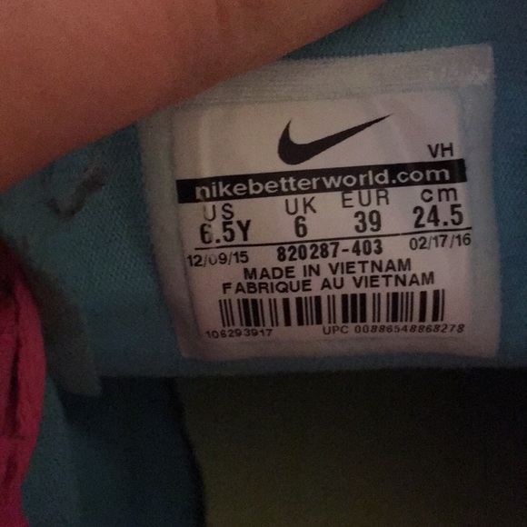 Nike Flex Fury 2 tennis shoes - Picture 3 of 3